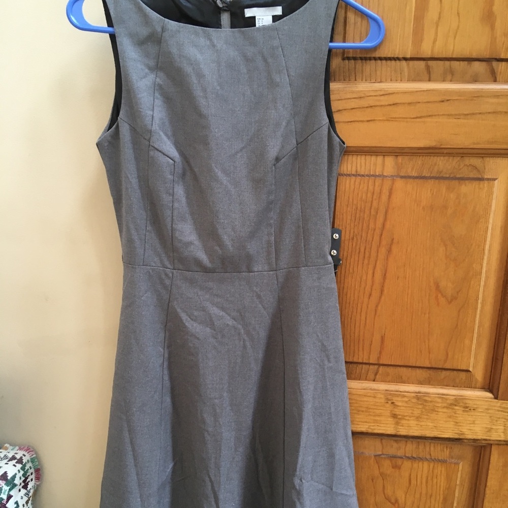 H&M grey fully lined dress.